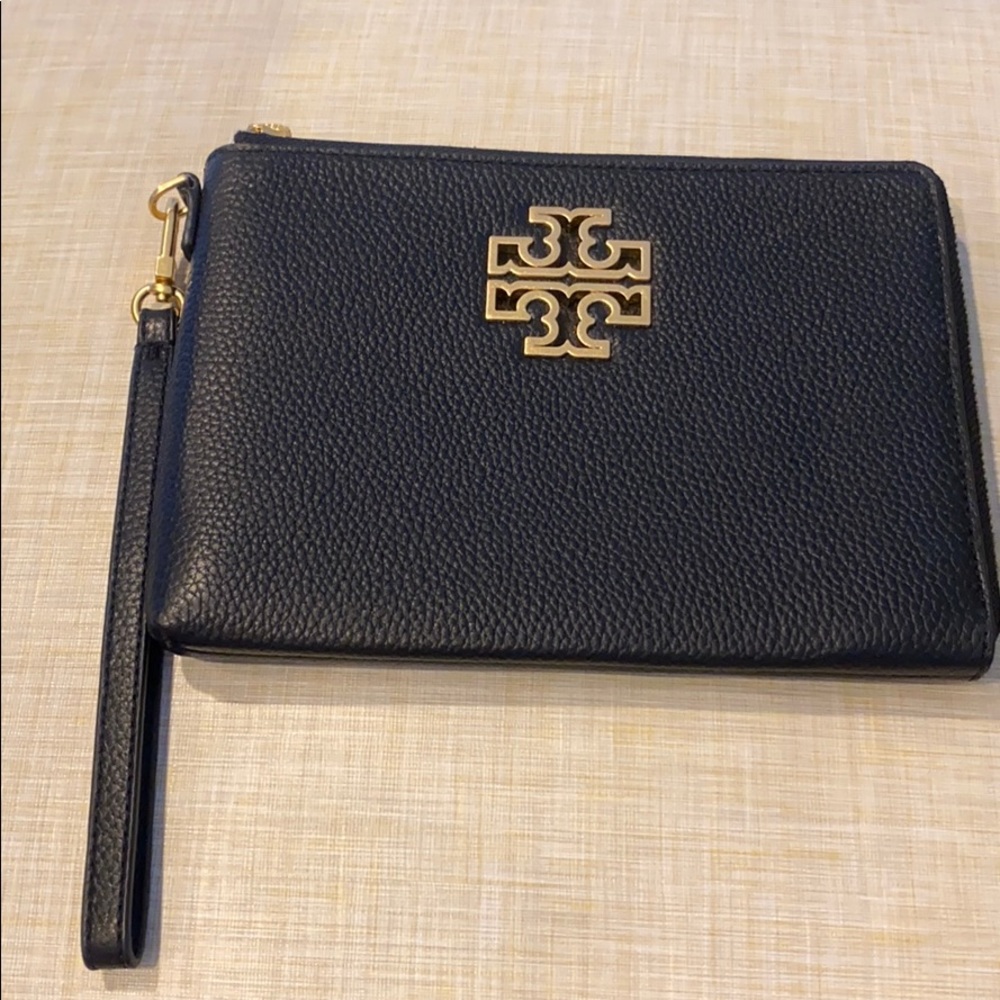 Tory Burch Britten Wristlet